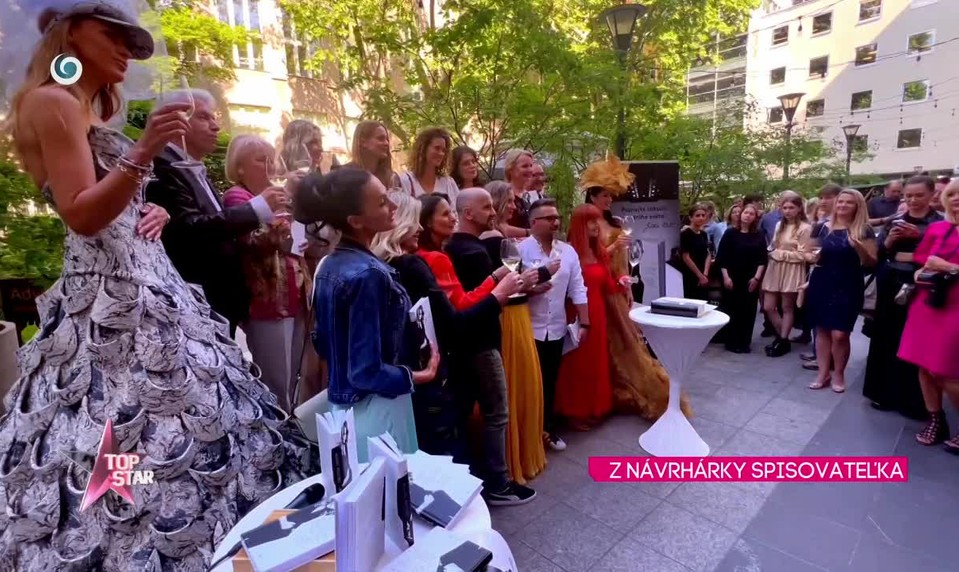 Z návrhárky spisovateľka