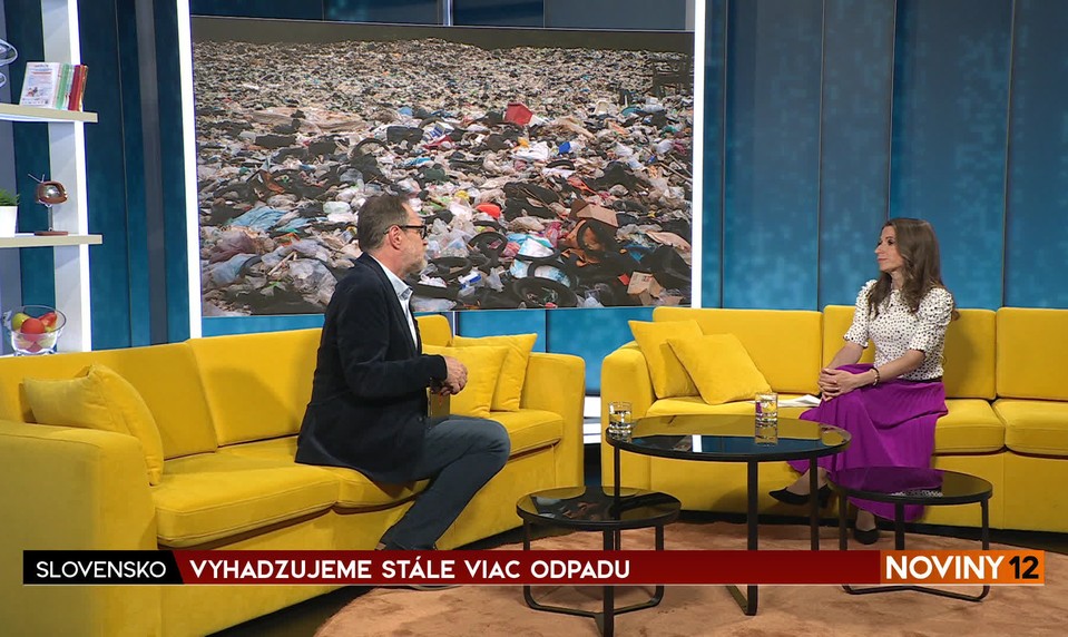 VYHADZUJEME STÁLE VIAC ODPADU