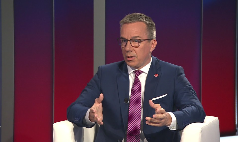Politika 24: Hlas v prípade, že by bol zásah do 13. dôchodkov, vystupuje z vládnej koalície, povedal Erik Tomáš