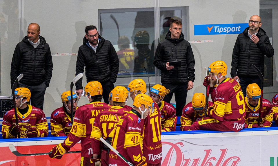 Vlci prišli o víťaznú sériu, o triumfe Dukly rozhodol BUBELA