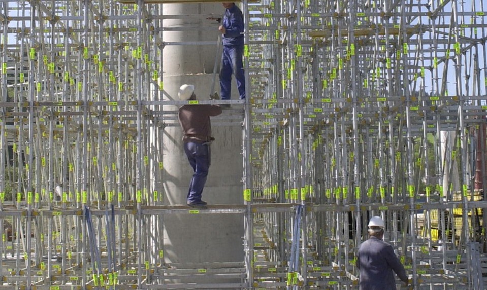 Tragédia počas stavebných prác: Pri zrútení lešenia zomreli štyria ľudia