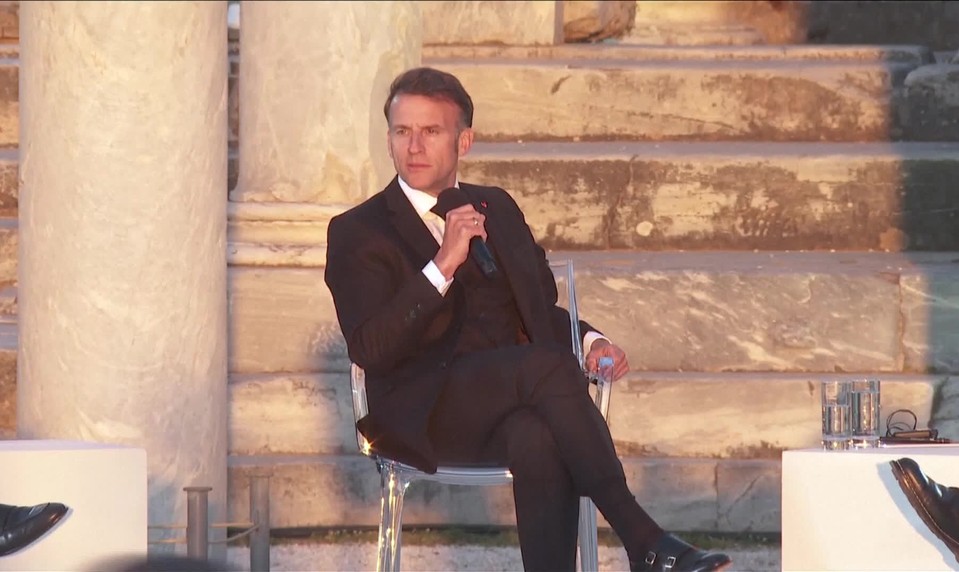 Macron vyzval Európu, aby sa "prebudila": USA, Čína a Rusko sú podľa neho proti nej