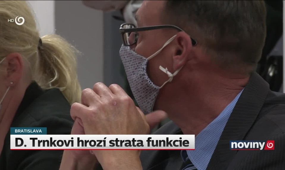 D. Trnkovi hrozí strata funkcie