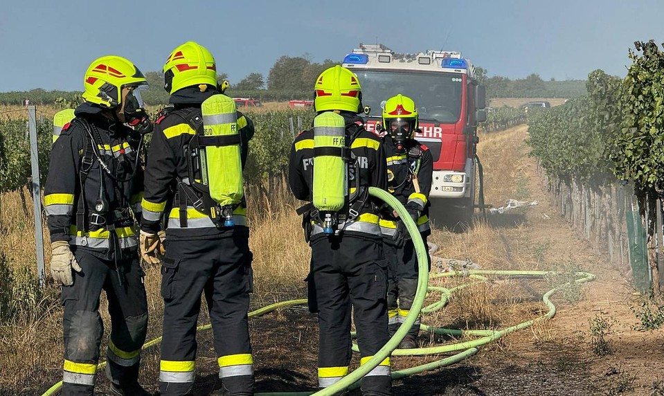 Tragická zrážka nad Rakúskom: Dve malé lietadlá sa zrazili vo vzduchu, obaja piloti zahynuli