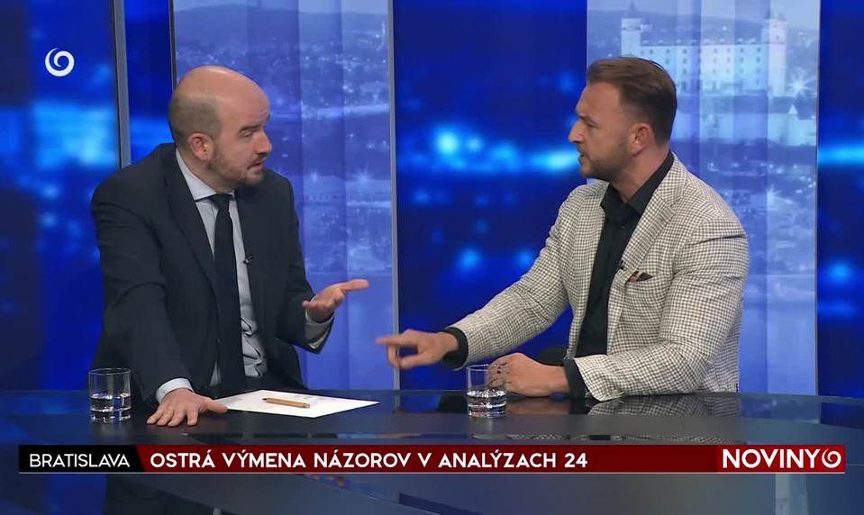 OSTRÁ VÝMENA NÁZOROV V ANALÝZACH 24