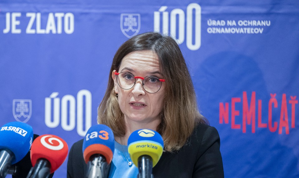 ÚOO odmieta politické zásahy. Tvrdí, že Šutaj Eštok je v konflikte záujmov