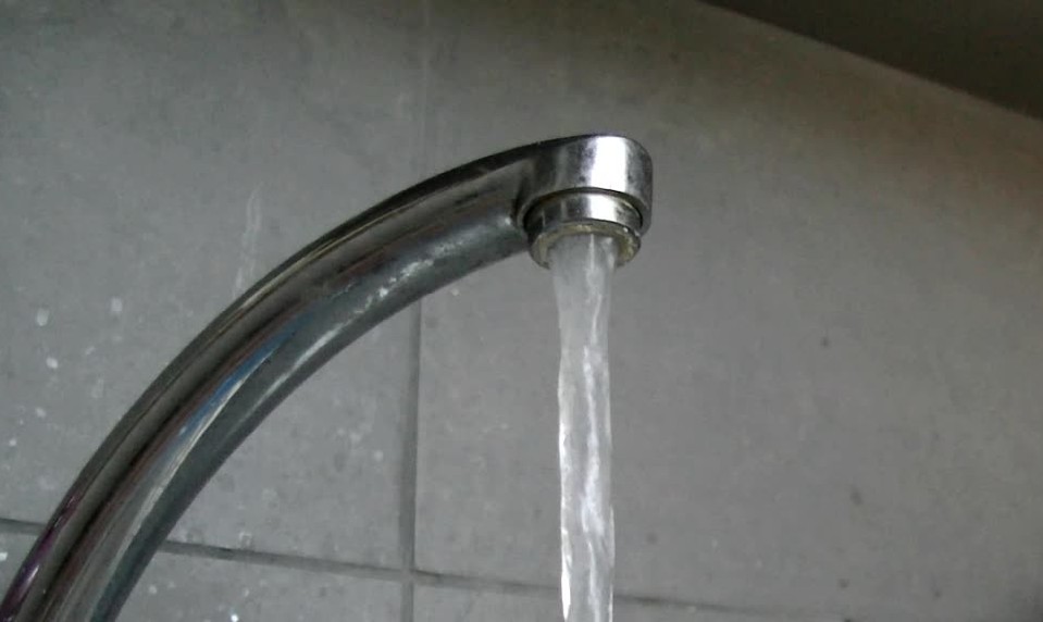 Vo Zvolene hlásia nedostatok pitnej vody. Používať ju možno len na základné potreby