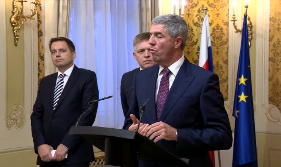Zvýšenie minimálne mzdy aj 13. platy. Koaličná trojka sa dohodla na rozpočte