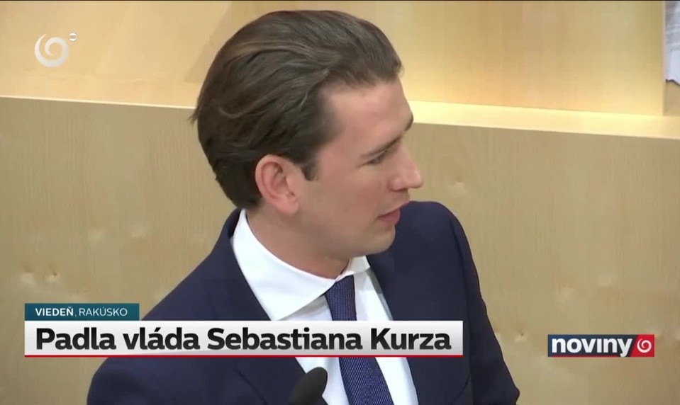 Padla vláda Sebastiana Kurza