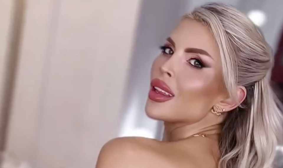 Jedna sexi fotka Ceterovej, jeden komentár Vémolu a spustilo sa peklo! TOTO si Karlos za klobúk nedá!