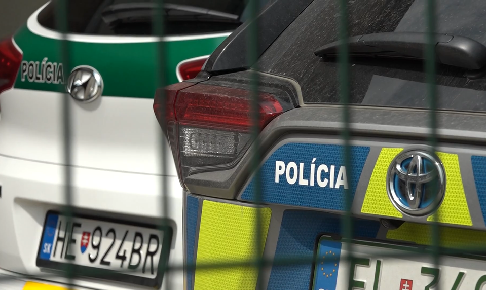 Polícia zadržala v rámci akcie Jablko viacero osôb podozrivých z korupcie