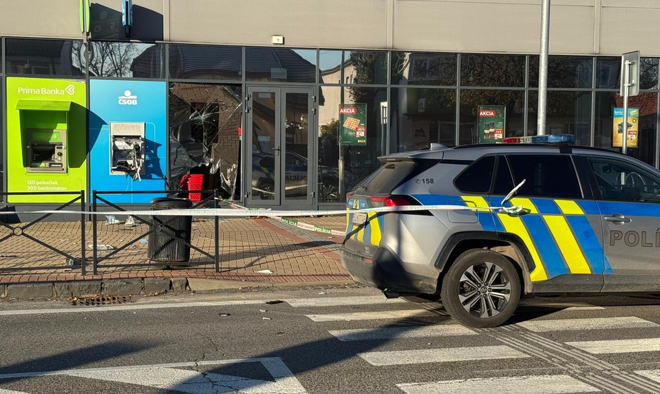 Nadránom vybuchol ďalší bankomat. Silná explózia tentoraz zobudila Stupavu