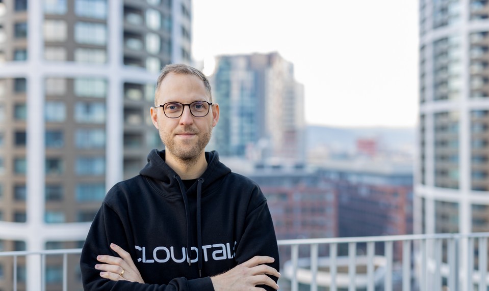 AI vraj už čoskoro nahradí programátorov: V špičkovej slovenskej IT firme je to inak, vysokoškoláci sa však musia mať na pozore