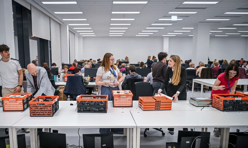 ONLINE: V Maďarsku sa začalo sčítavanie hlasov