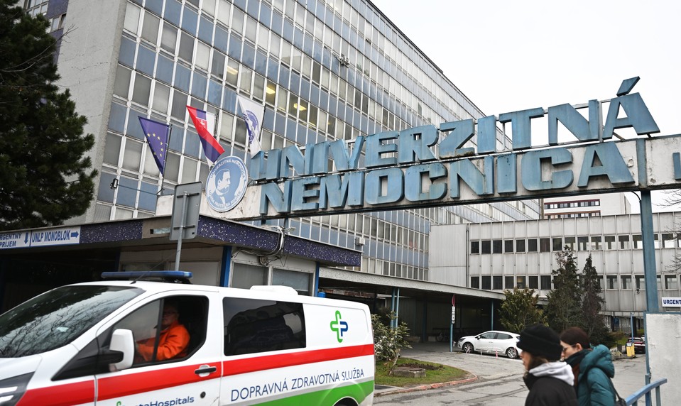 Košická nemocnica zakazuje návštevy hospitalizovaných pacientov