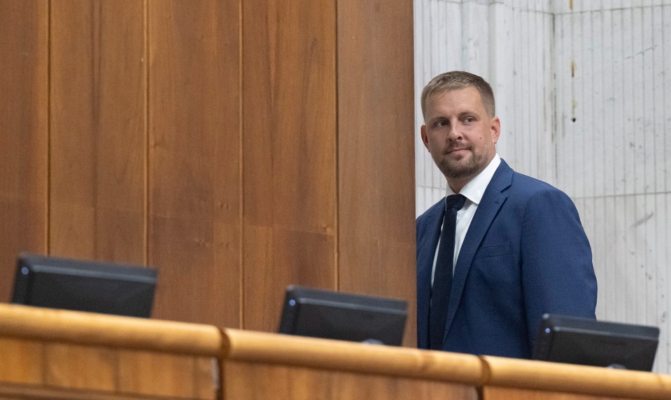 Minister Šaško: Tlak na odchod necítim, o záchranárskom tendri rozhodne súd