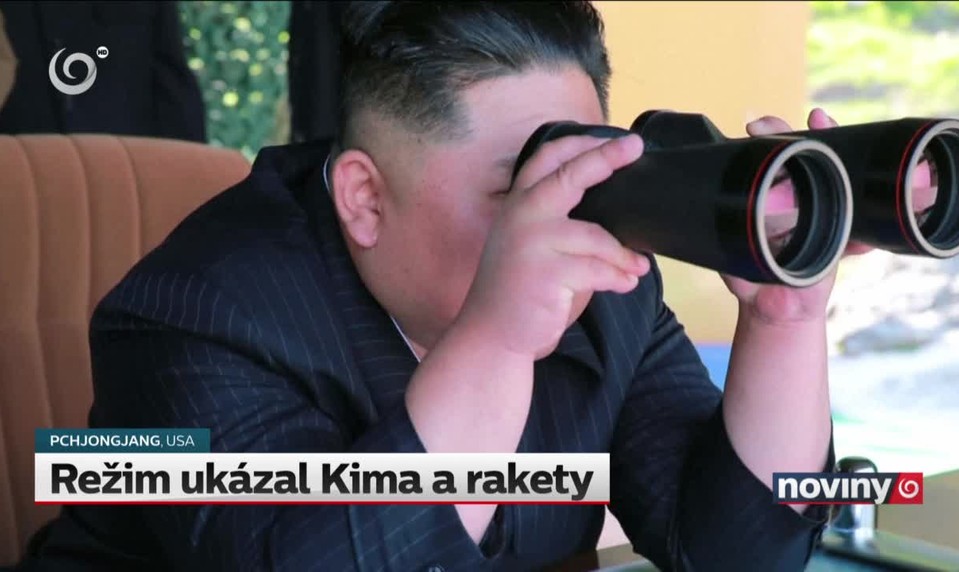 Režim ukázal Kima a rakety