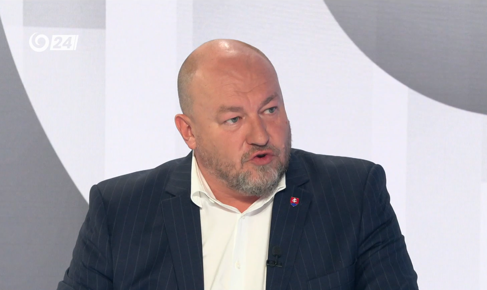 Huliak reaguje na trestné oznámenie SFZ: Teatrálne kopanie zdochýnajúceho koňa