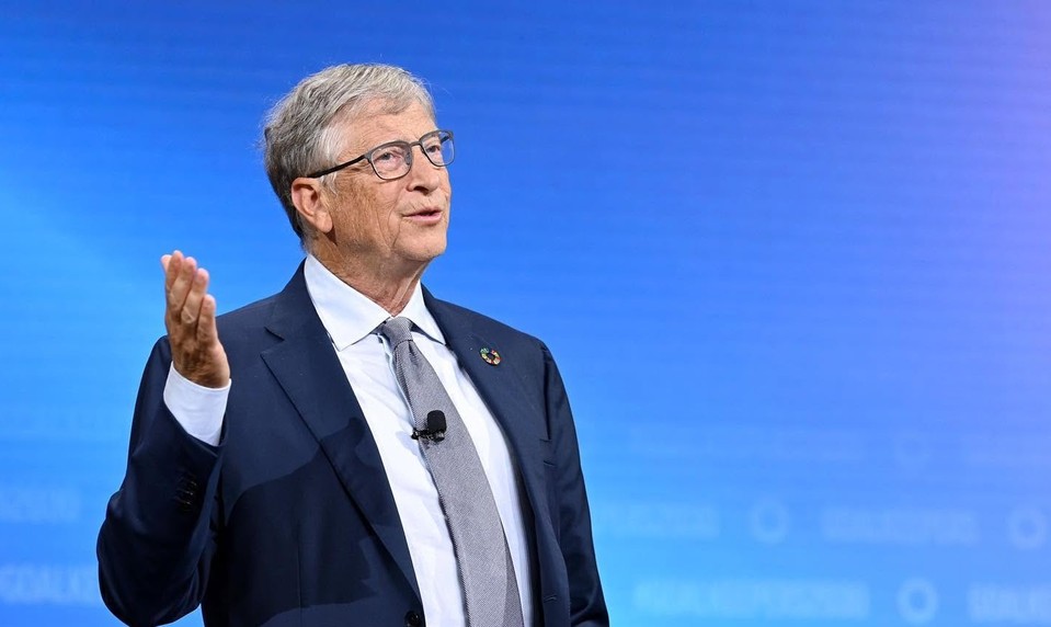 Bill Gates varuje: AI môže zabiť miliardu ľudí