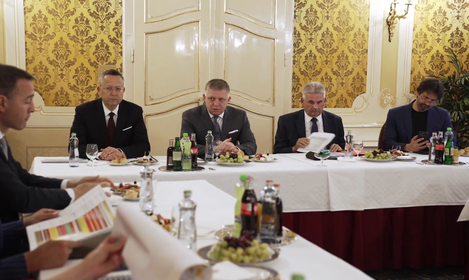 Koalícia sa dohodla na prvom balíku prorastových opatrení, vláda o nich rozhodne budúci týždeň