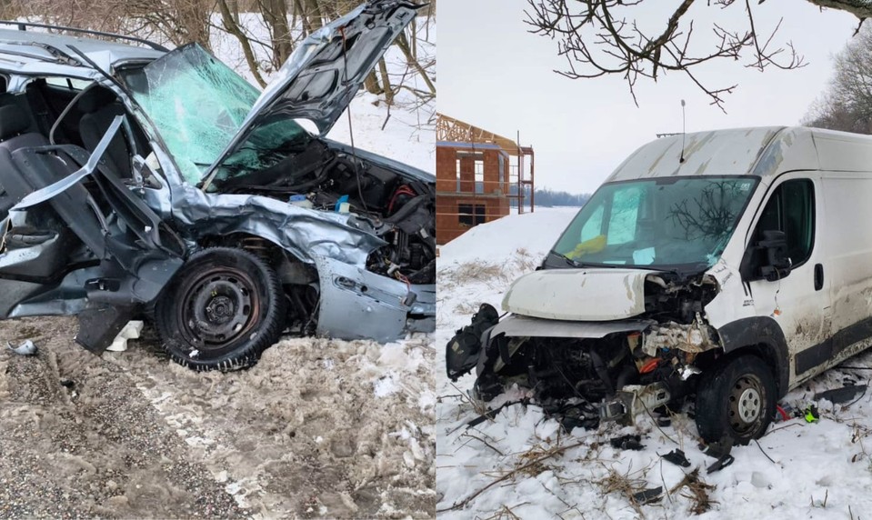 Sneh a poľadovica opäť spôsobili zrážku dvoch vozidiel. Vodiči utrpeli vážne zranenia