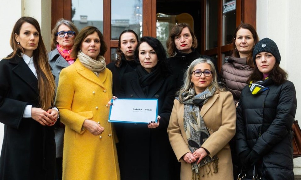 Remišová: Je nehorázne, aby pravá ruka premiéra udržiavala kontakty so sexuálnym predátorom