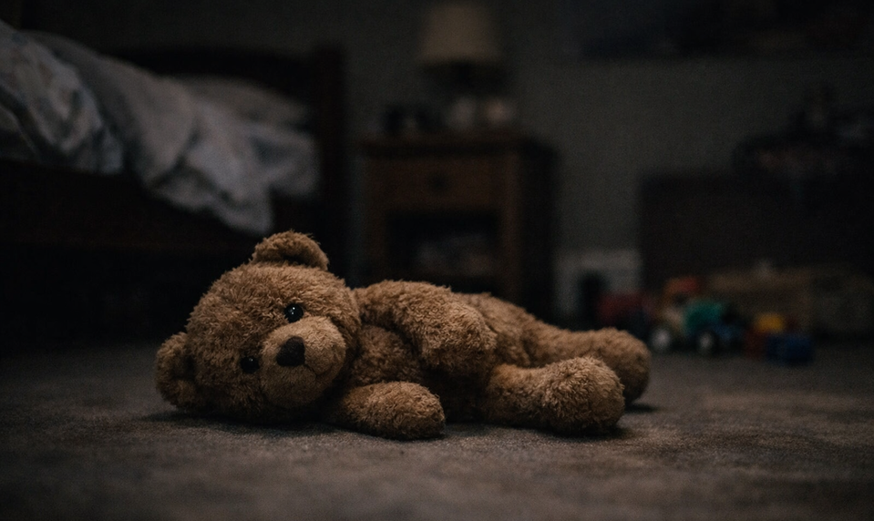 Tragédia v okrese Trebišov má dohru. Otca obvinili zo zabitia dieťaťa