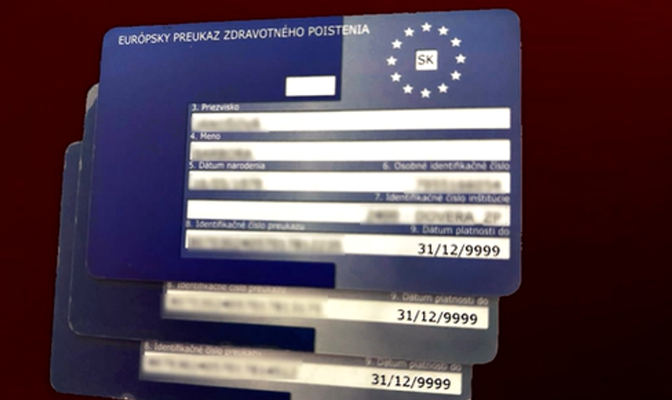 Slovenke v zahraničí skomplikoval ošetrenie zvláštny dátum na preukaze poistenca