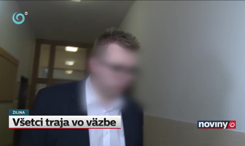 Všetci traja vo väzbe
