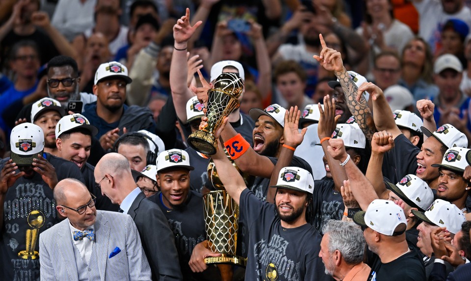 Čakali 53 rokov. New York Knick predviedli ďalší obrat a sú šampiónmi NBA