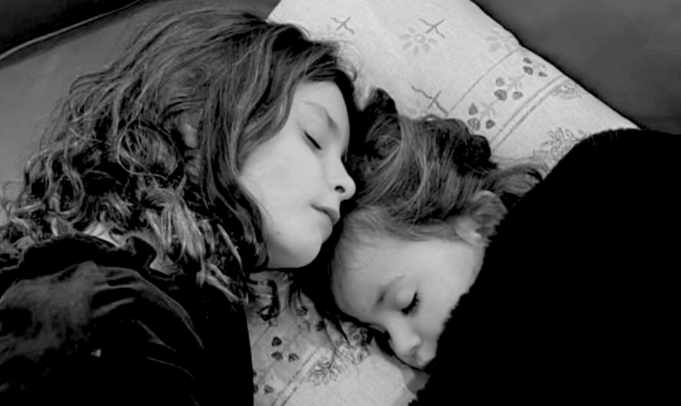 Šokujúca tragédia! Rok po smrti 9-ročnej dcérky influencerke zomrela aj druhá dcéra!