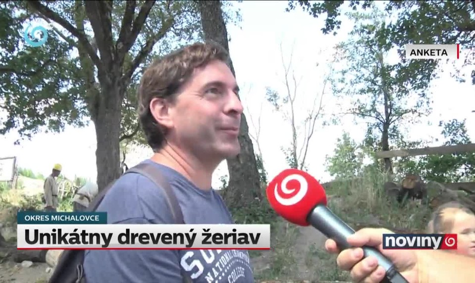 Unikátny drevený žeriav