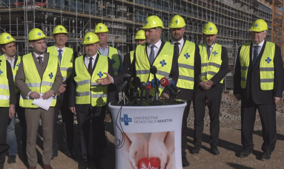 Tlačová beseda prezidenta Petra Pellegriniho a ministra Šaška k stavbe nemocnice