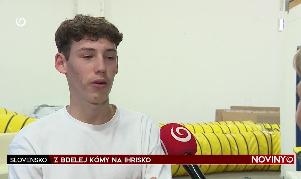 Z BDELEJ KÓMY NA IHRISKO