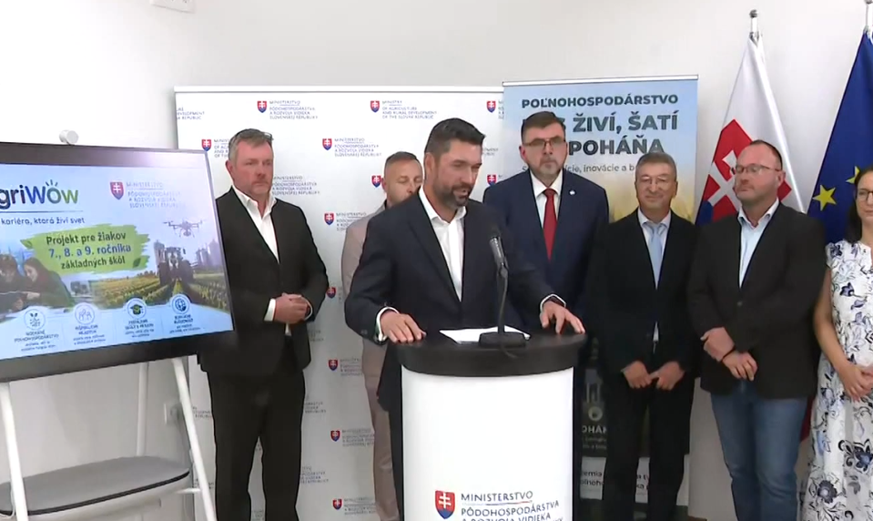 Tlačová beseda ministra Takáča: Implementácia projektu AGRIWOW