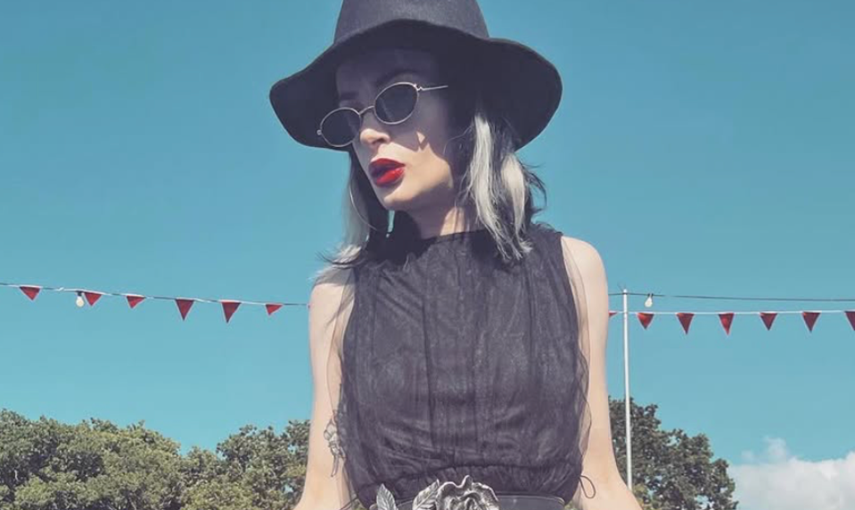 Nezdolná! Mladá herečka má amputované obe nohy, rozhodla sa tak sama!