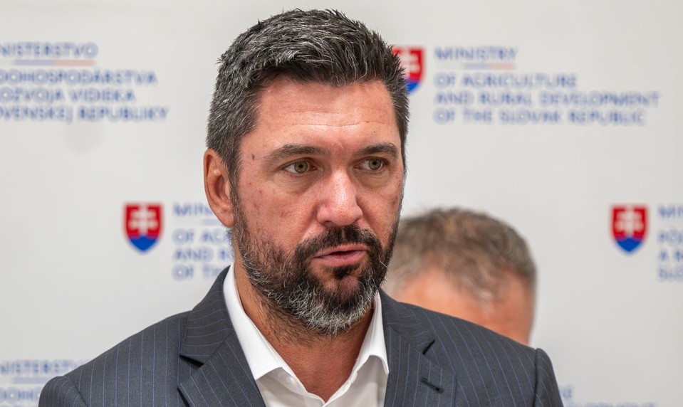 Takáč: Ľudia sa môžu radovať, že ceny sú nízke. Aká je realita?