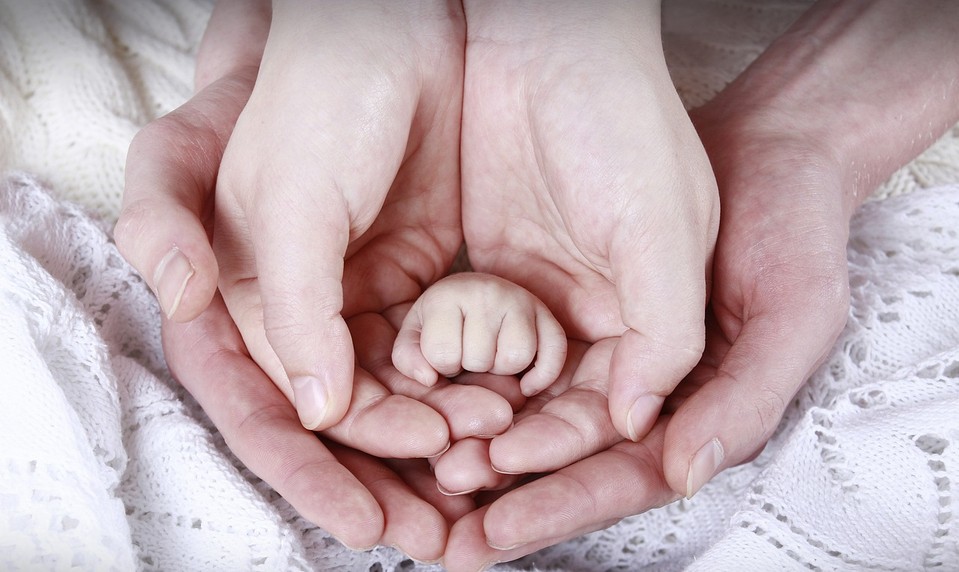 Štatistiky za minulý rok: Počet obyvateľov na Slovensku opäť klesol, pôrodnosť je rekordne nízka