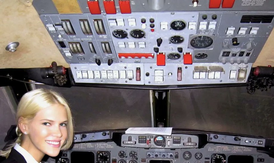 Kto je Nadia Marcinko? Slovenka figuruje v Epsteinových spisoch ako jeho osobná pilotka