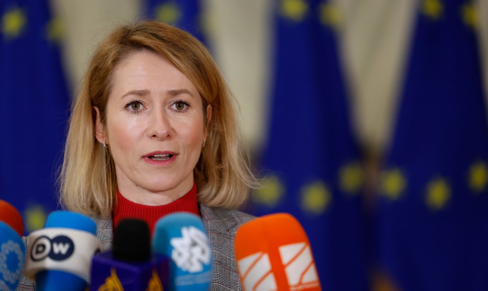 Ukrajine hrozí humanitárna katastrofa, ruské útoky pokračujú, uviedla Kallasová