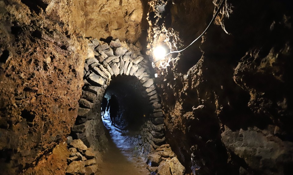 V bani došlo k otrasom. Zahynul jeden človek