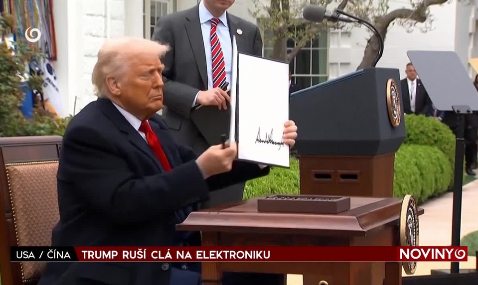 TRUMP RUŠÍ CLÁ NA ELEKTRONIKU