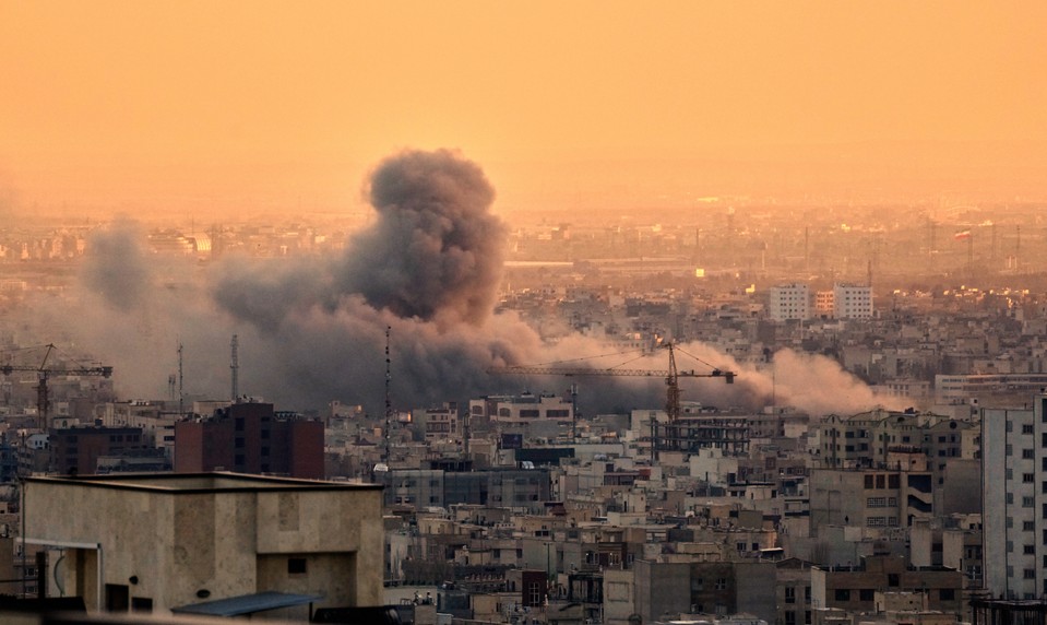 ONLINE: Izrael spustil ďalšiu rozsiahlu vlnu útokov na Irán