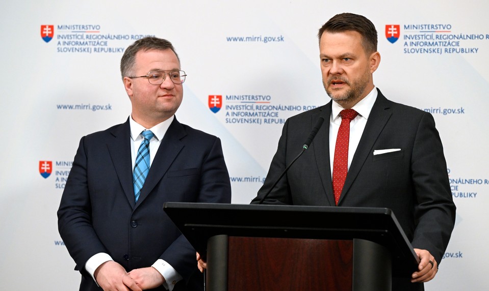 ÚBOK zasahoval pre podozrenie z podvodu s eurofondmi. Akcia sa má týkať firmy Šalitrošovho brata
