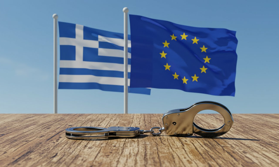 Grécka polícia v súvislosti s machináciami s agrodotáciami z EÚ zadržala 37 osôb