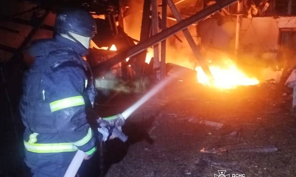 1439. deň na Ukrajine: Ruský dron udrel vedľa autobusu, zabil 12 ľudí