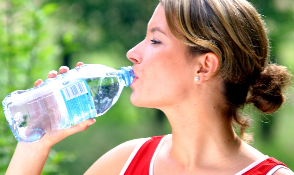 Toto sú najlepšie časy na pitie vody: Kedy je naozaj dôležité sa napiť?