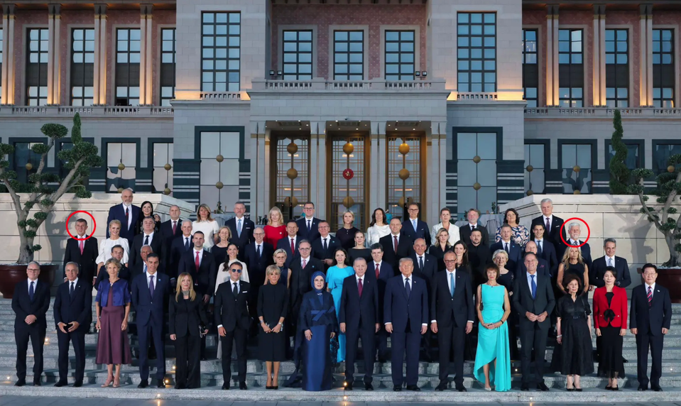 Na summite NATO vznikla nezvyčajná situácia. Fotka Babiša a Pavla hovorí za všetko