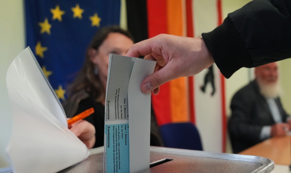 AfD chcela získať prvý najvyšší komunálny post v Dolnom Sasku. Neuspel ani jeden kandidát