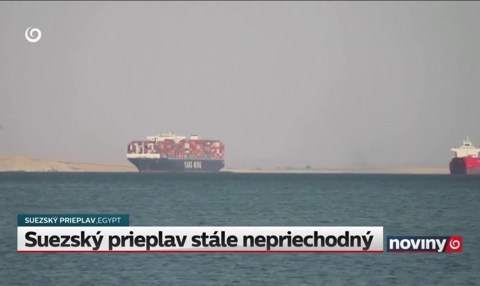Suezský prieplav stále nepriechodný